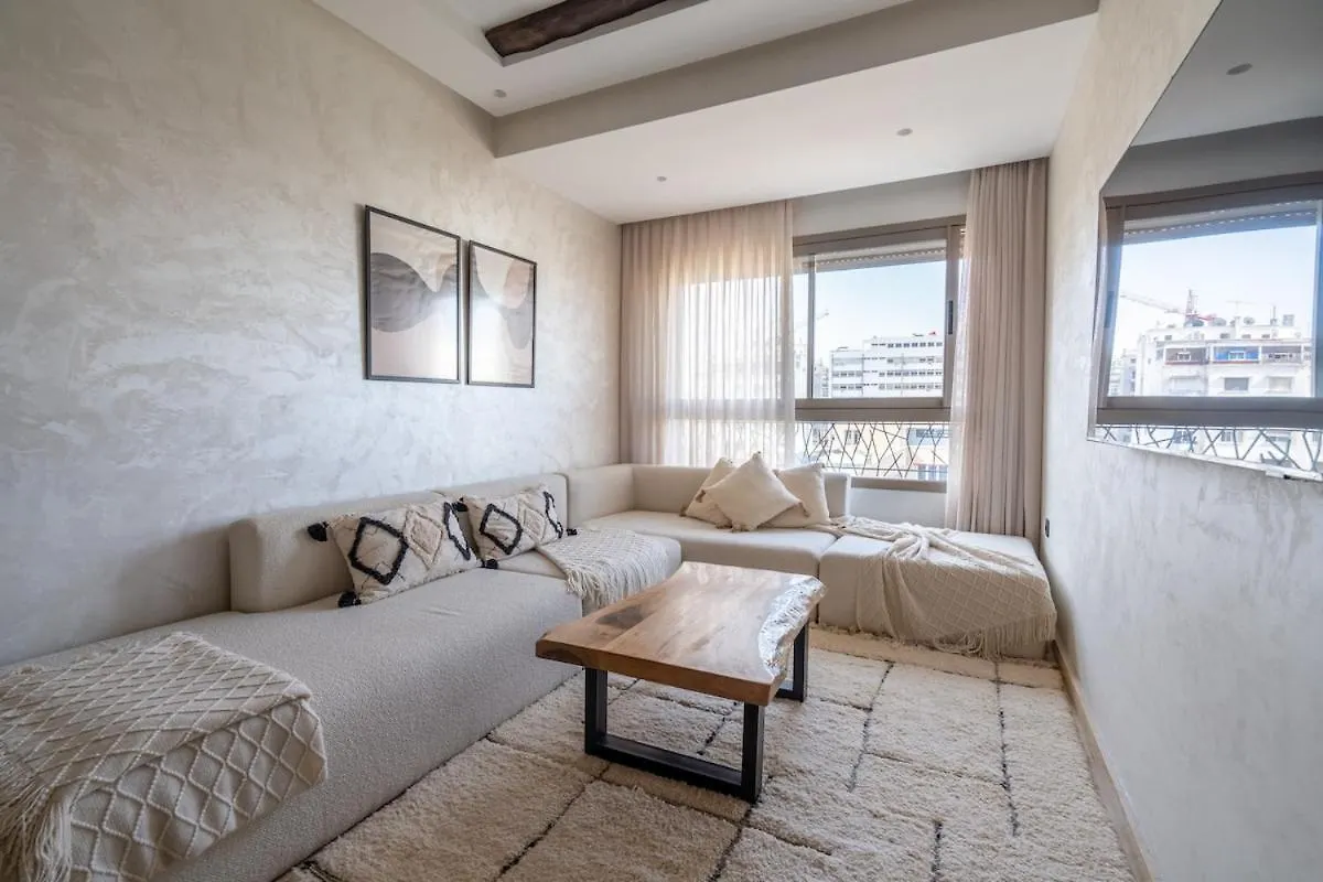 Central Cosy 2Br 2 Baths, Balcony & Clear View Casablanca